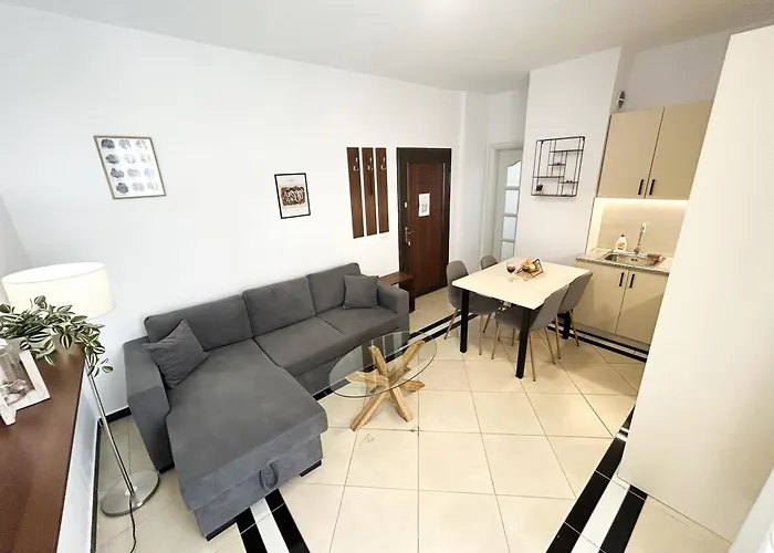 Sunset Reflection Apartman