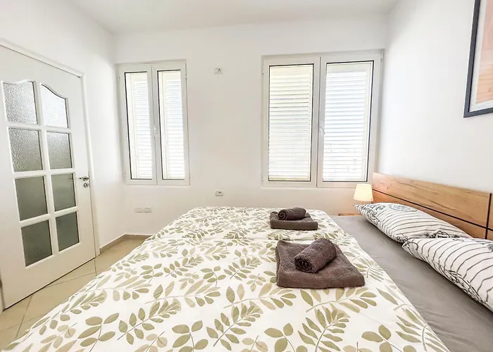 Sunset Reflection Golem